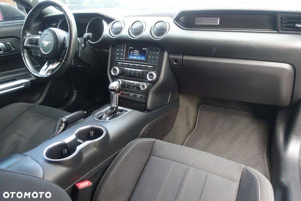 Ford Mustang - 14