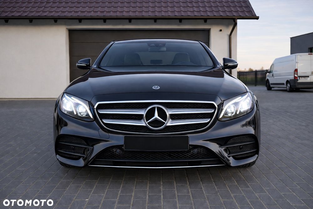 Mercedes-Benz Klasa E 220 d 9G-TRONIC AMG Line - 2