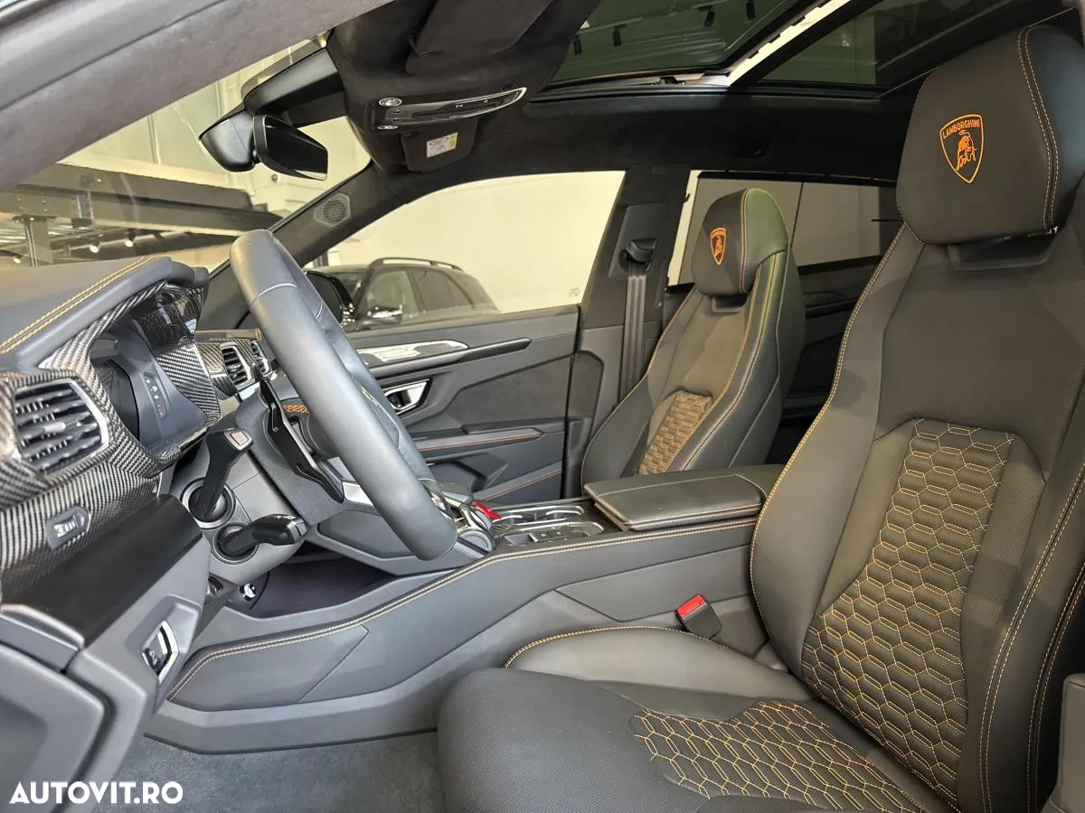 Lamborghini URUS - 9