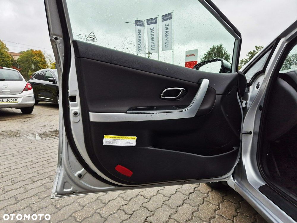 Kia Ceed - 13