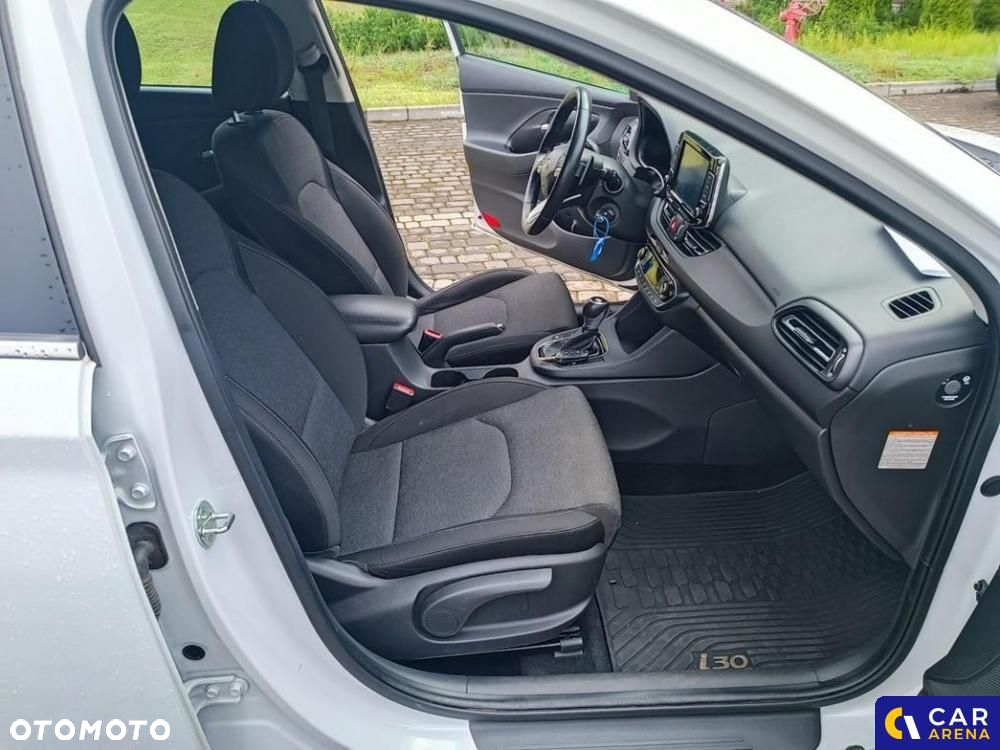 Hyundai i30 - 32