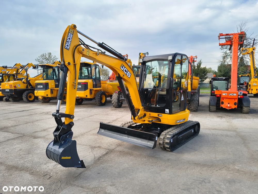 JCB 8030 2017r - 3