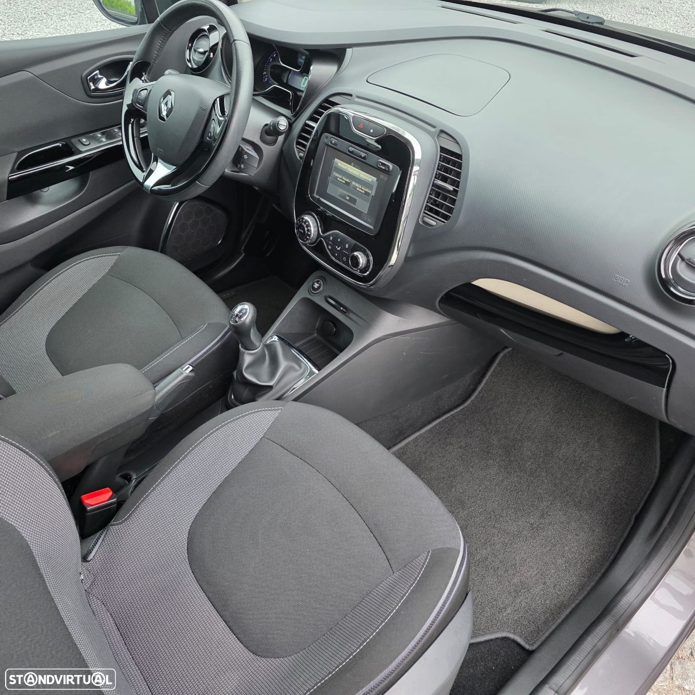 Renault Captur 0.9 TCE Exclusive - 8