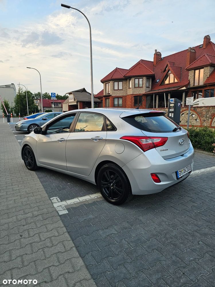 Hyundai i30 1.6 CRDI Trend - 5