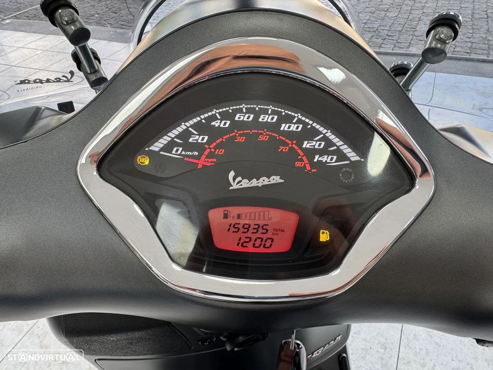 Piaggio Super GTS Super - 18