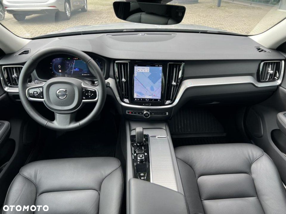 Volvo V60 Cross Country - 10