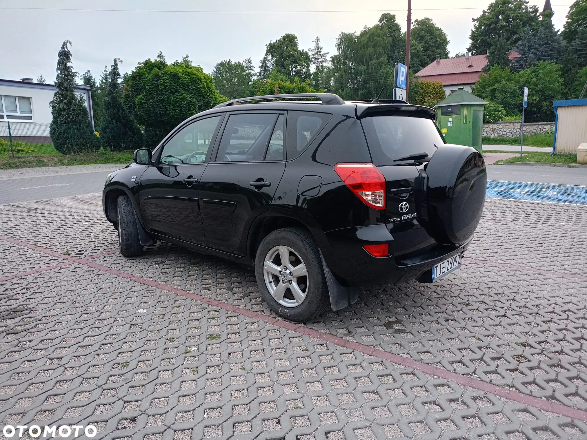 Toyota RAV4 - 6