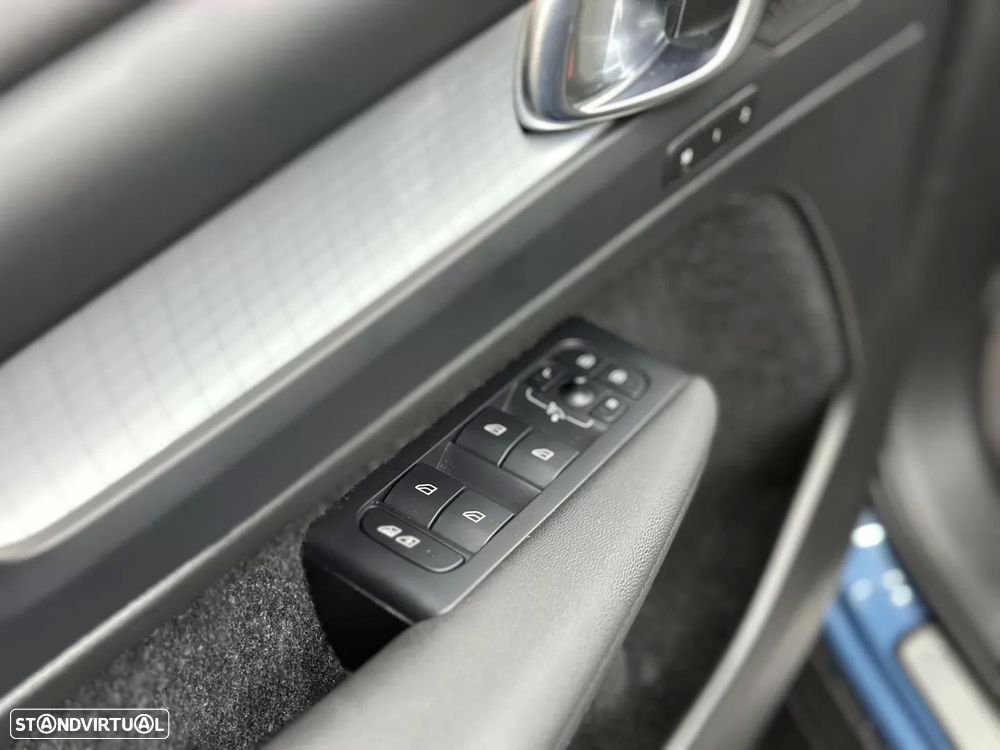Volvo XC 40 1.5 T4 PHEV R-Design - 30