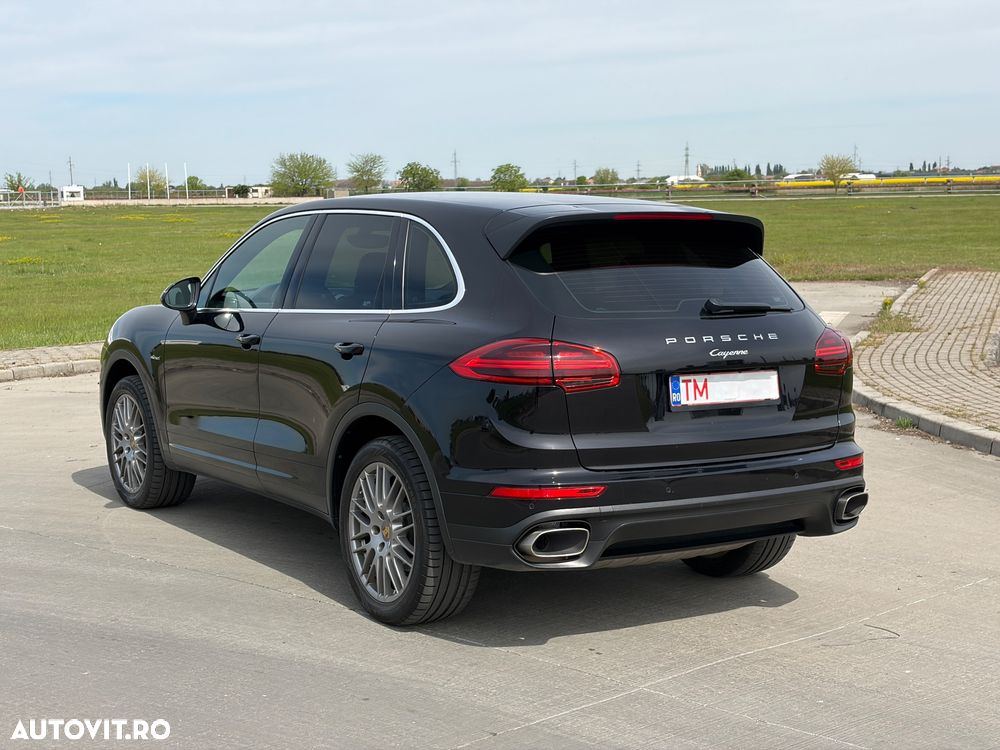 Porsche Cayenne Platinum Edition - 6