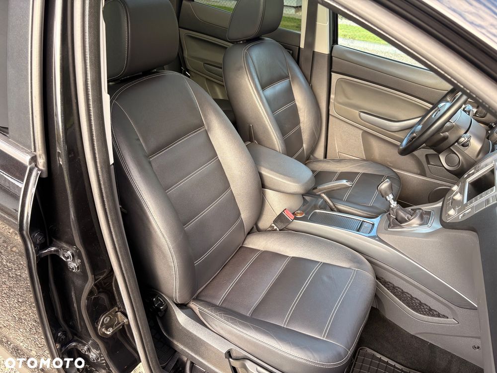 Ford Kuga 2.5 4x4 Individual - 28