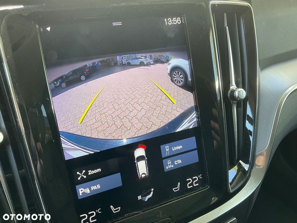 Volvo V60 D4 Momentum - 14