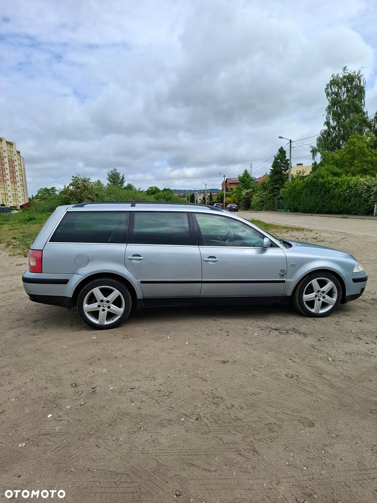 Volkswagen Passat 1.9 TDI Basis - 4