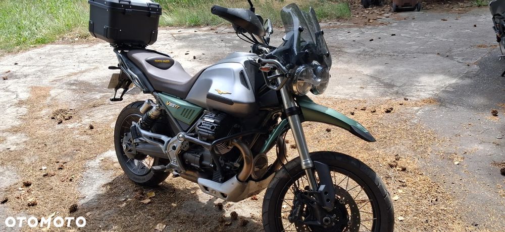 Moto Guzzi V85 - 2