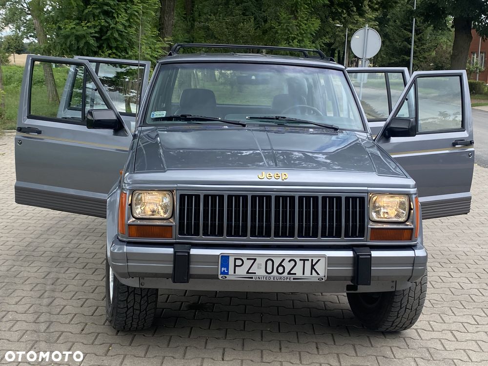 Jeep Cherokee 4.0 Limited - 7