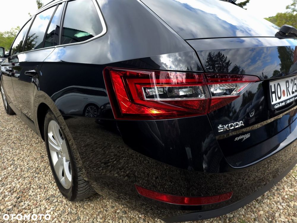 Skoda Superb 2.0 TDI Style DSG - 22