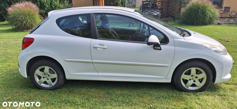 Peugeot 207 1.4 16V Trendy - 6