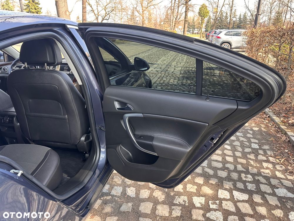 Opel Insignia 1.8 Cosmo - 23