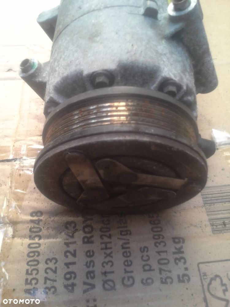 Ford Focus III 1.6 benzyna AV61-19D629-CA sprężarka, kompresor klimatyzacji - 3