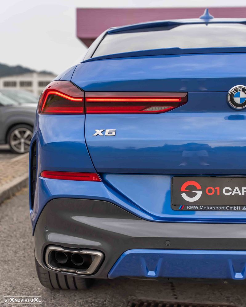 BMW X6 M50i - 10