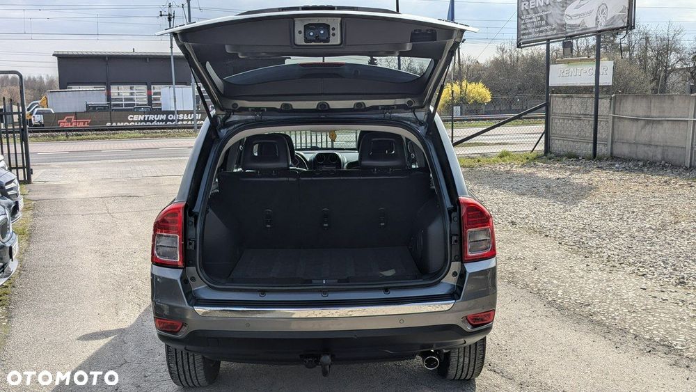 Jeep Compass - 36
