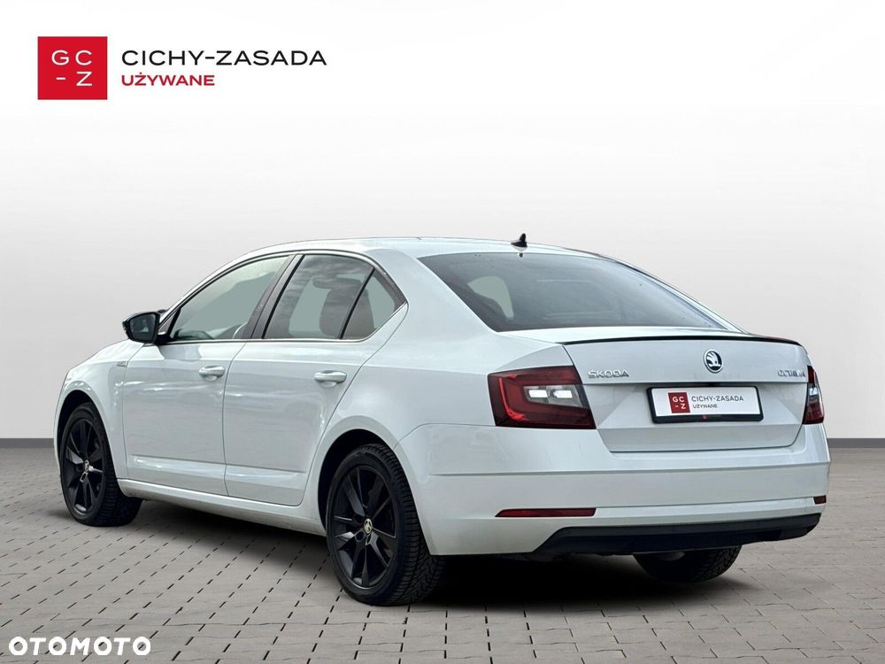 Skoda Octavia 2019 photo 3