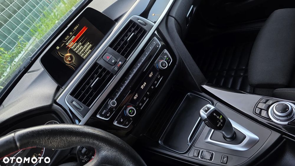 BMW Seria 3 - 12