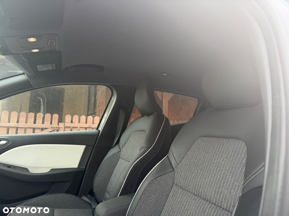 Renault Clio 1.0 TCe Techno - 11