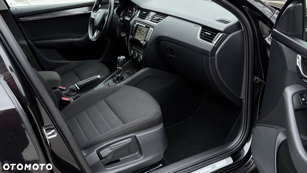 Skoda Octavia 2.0 TDI 4x4 DSG Scout - 17