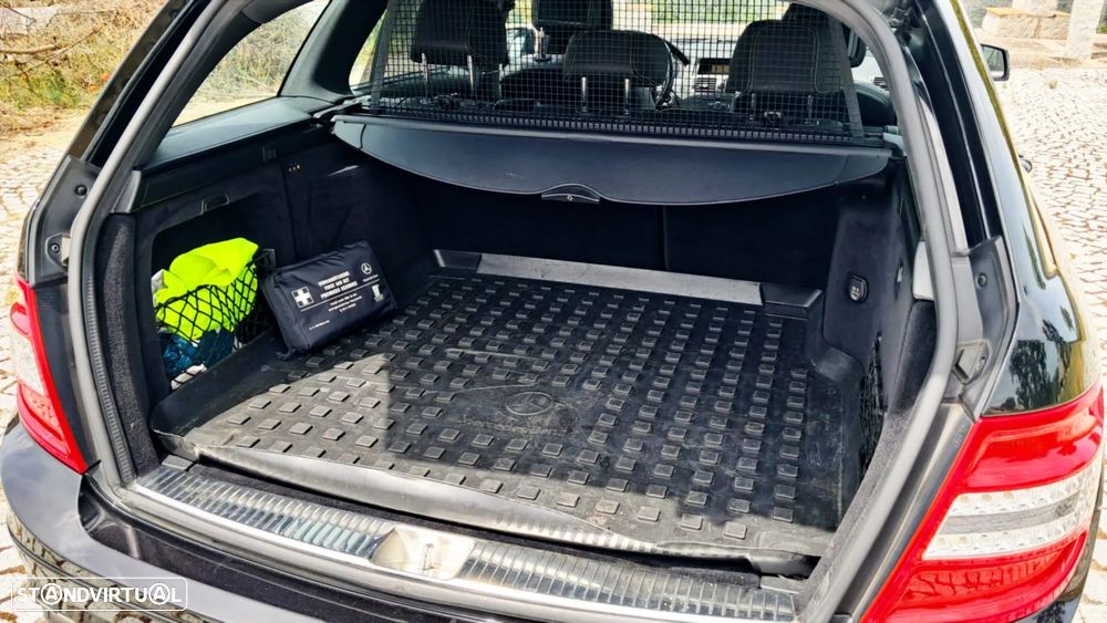 Mercedes-Benz C 220 - 12