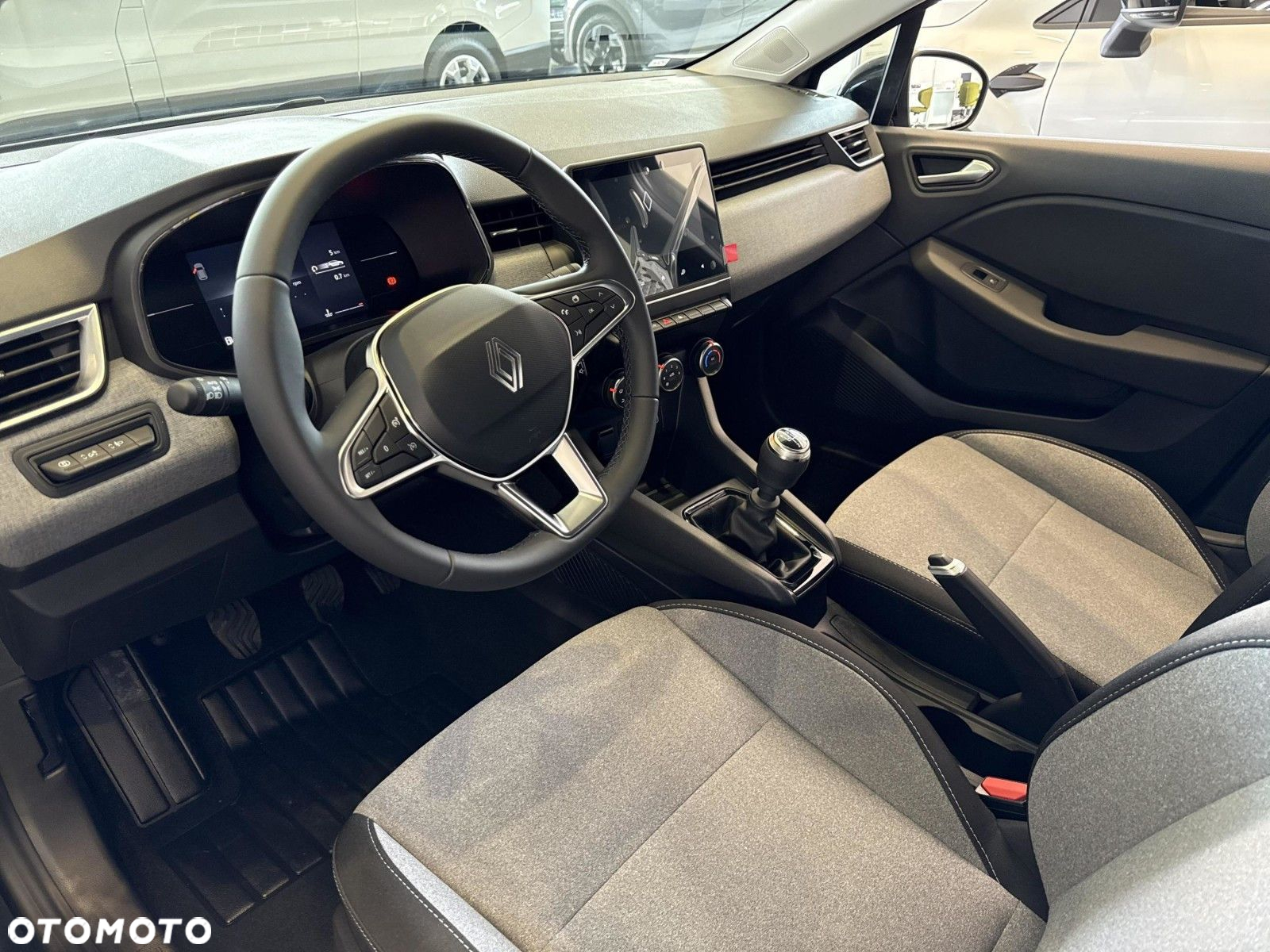 Renault Clio - 7