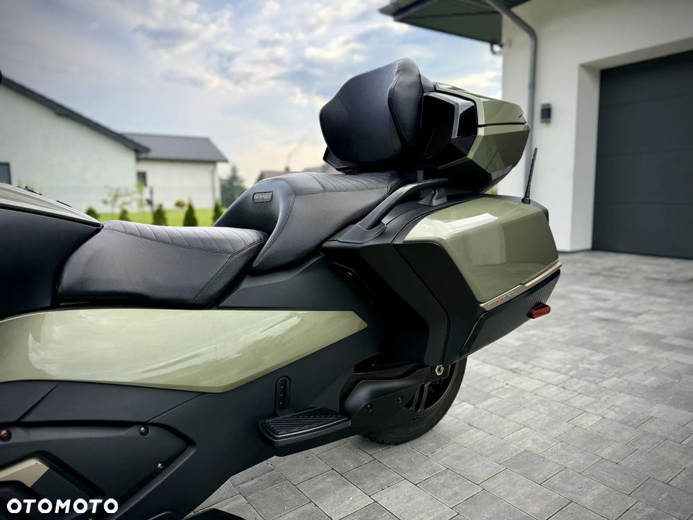 Can-Am Spyder - 20