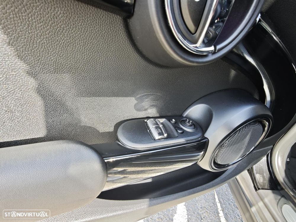MINI 3 Portas Cooper S - 26