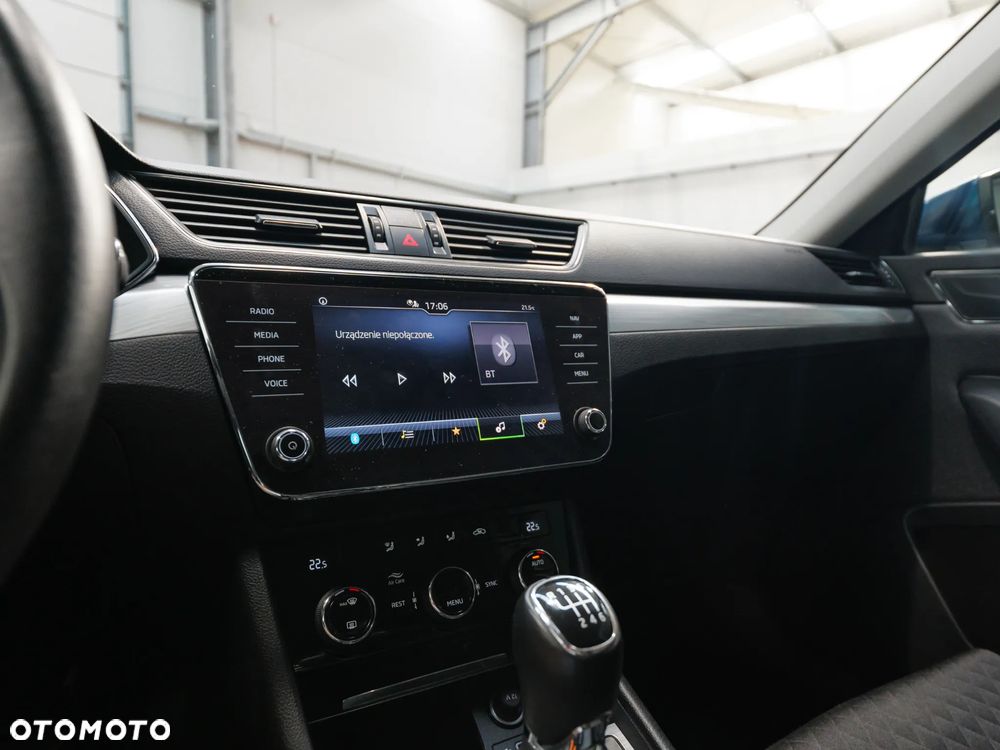 Skoda Superb 2.0 TDI SCR Ambition - 28