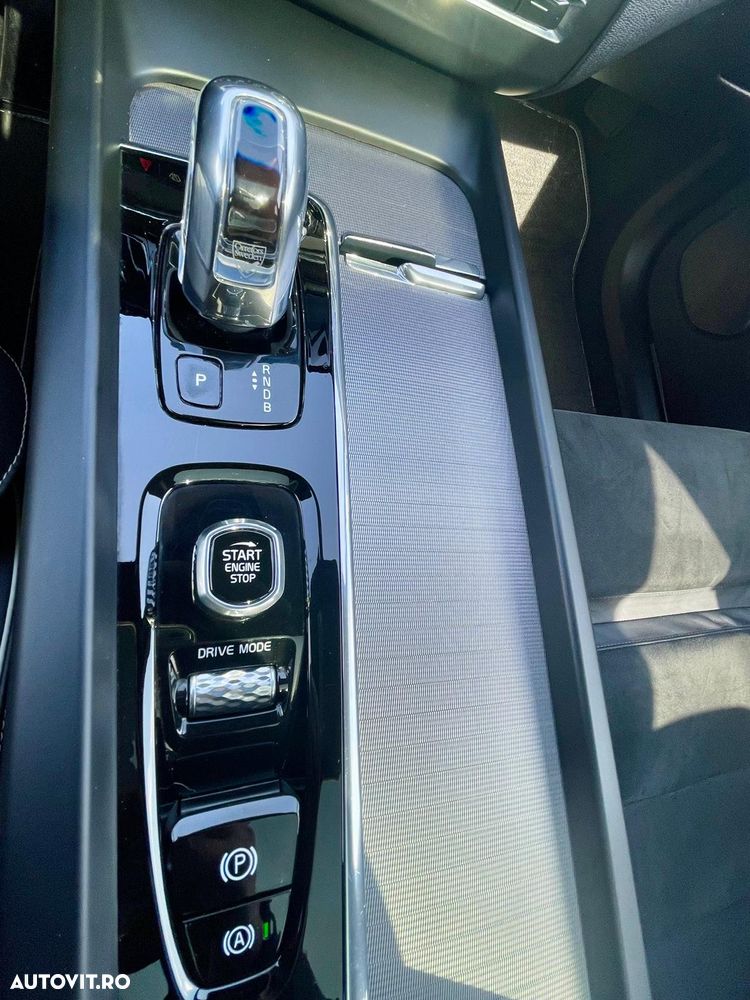 Volvo XC 60 T8 Twin Engine AWD R-Design - 14