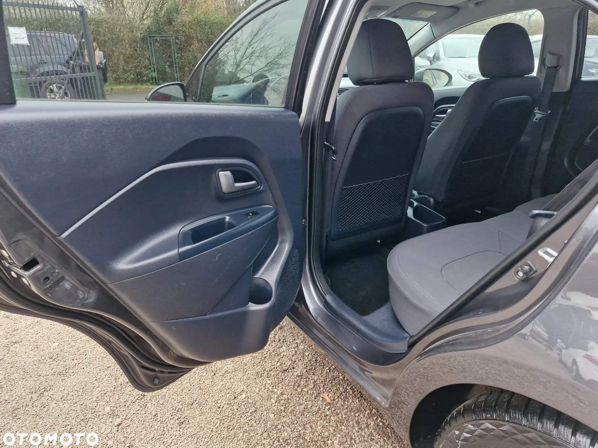Kia Rio 1.2 XL - 12