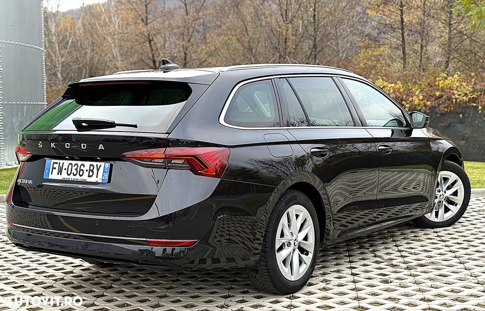 Skoda Octavia 2.0 TDI DSG Sport Edition - 2