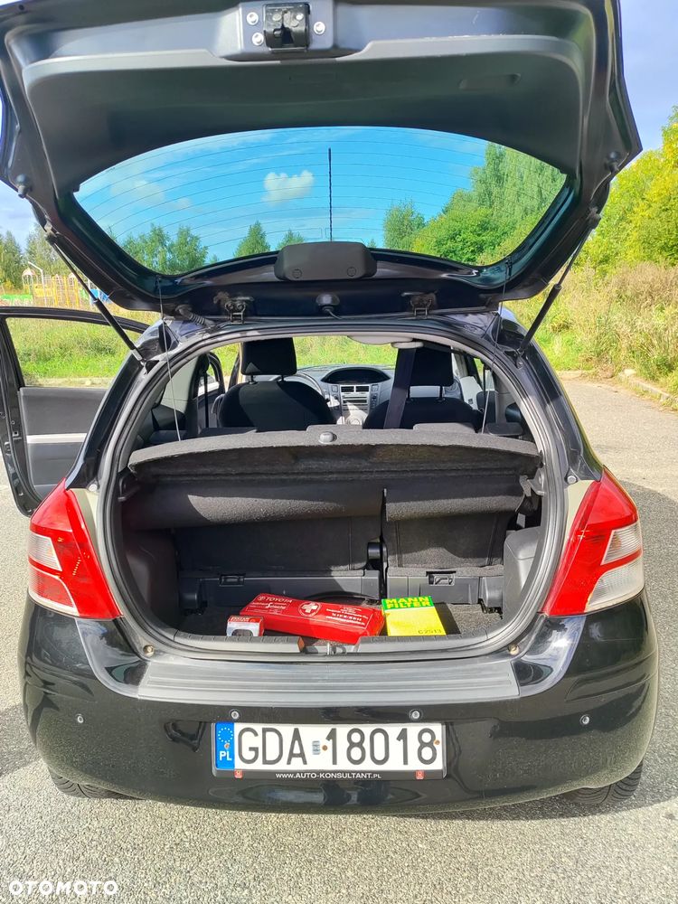 Toyota Yaris 1.33 Premium - 6