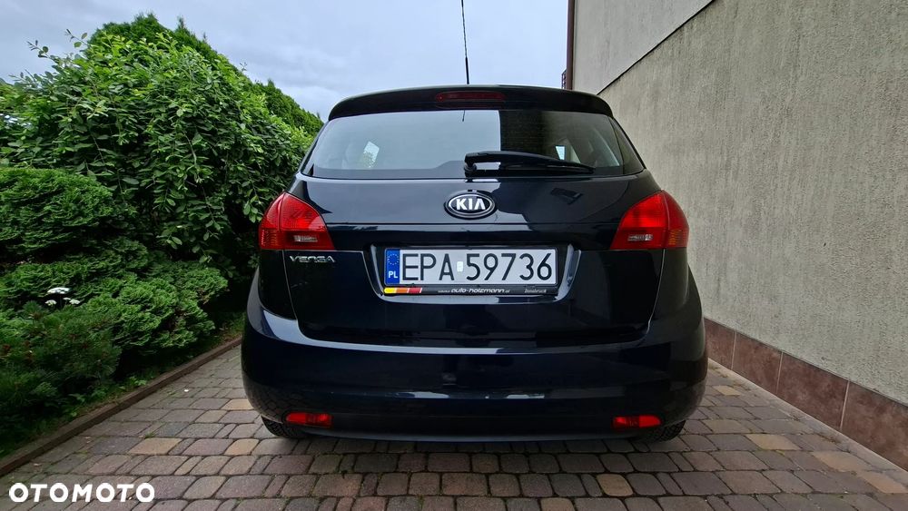 Kia Venga 1.4 CVVT Attract - 4