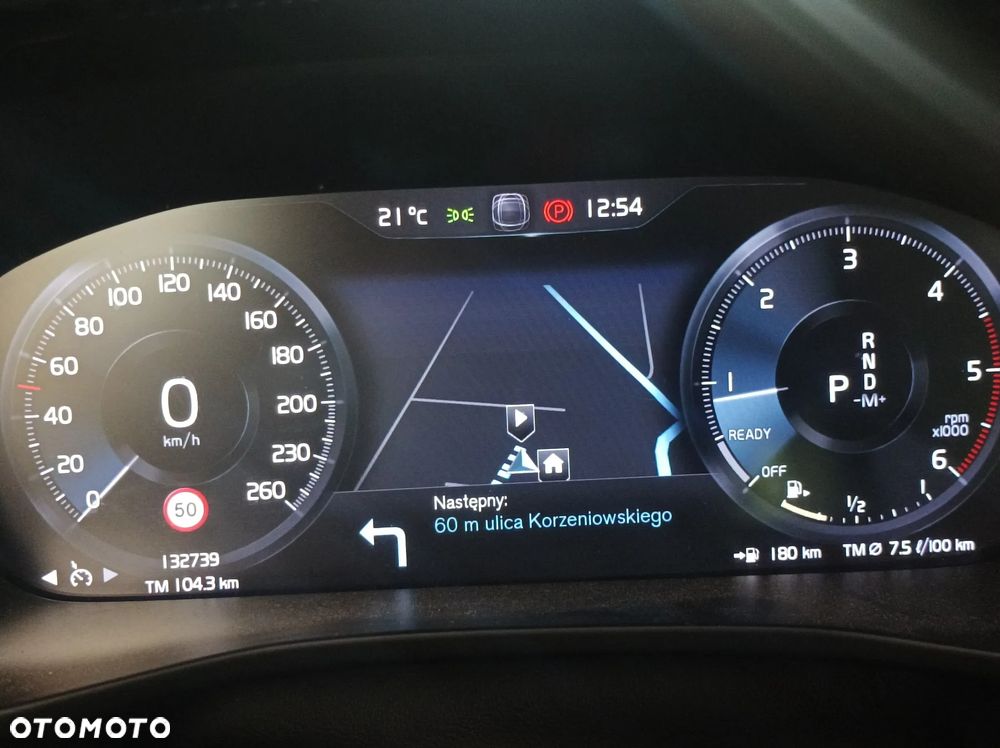 Volvo XC 40 D4 AWD Momentum - 25