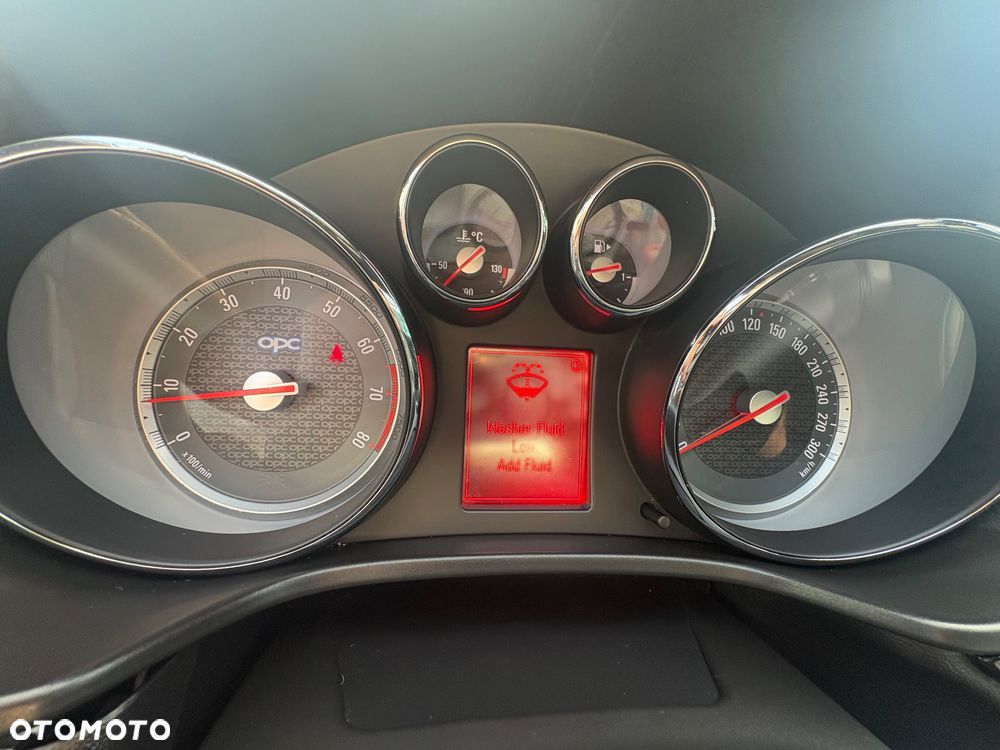 Opel Insignia - 35