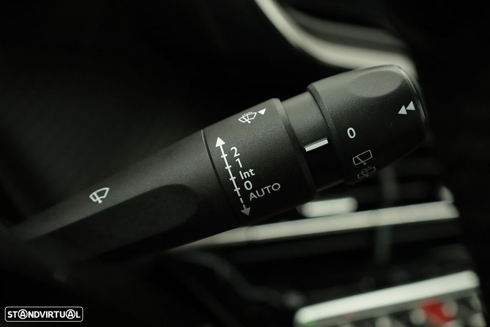 Peugeot 2008 1.2 Allure - 18