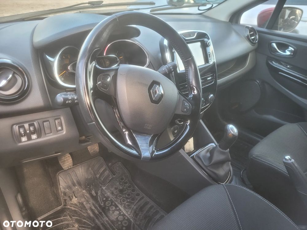Renault Clio - 18