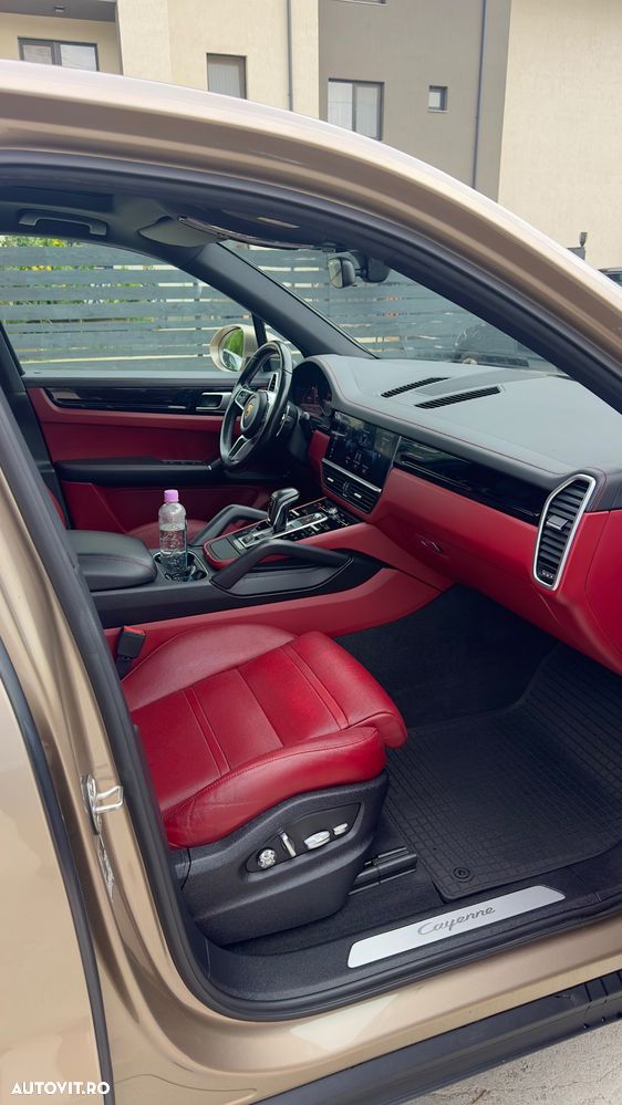 Porsche Cayenne - 7