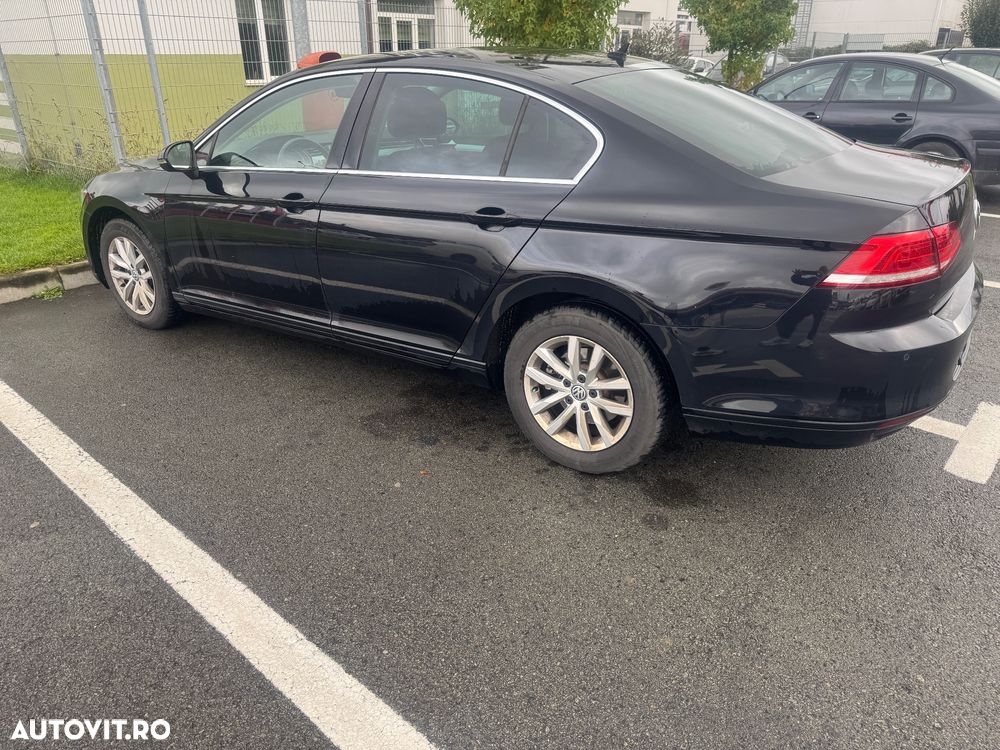 Volkswagen Passat 2.0 TDI DSG Comfortline - 1