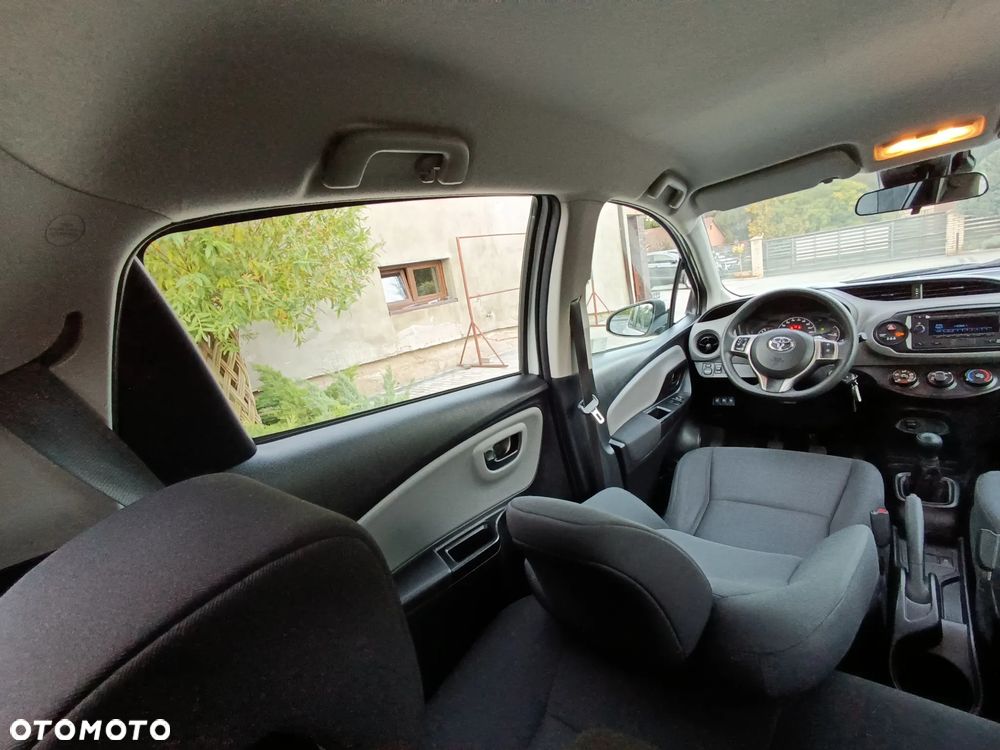Toyota Yaris 1.0 Life EU6 - 23
