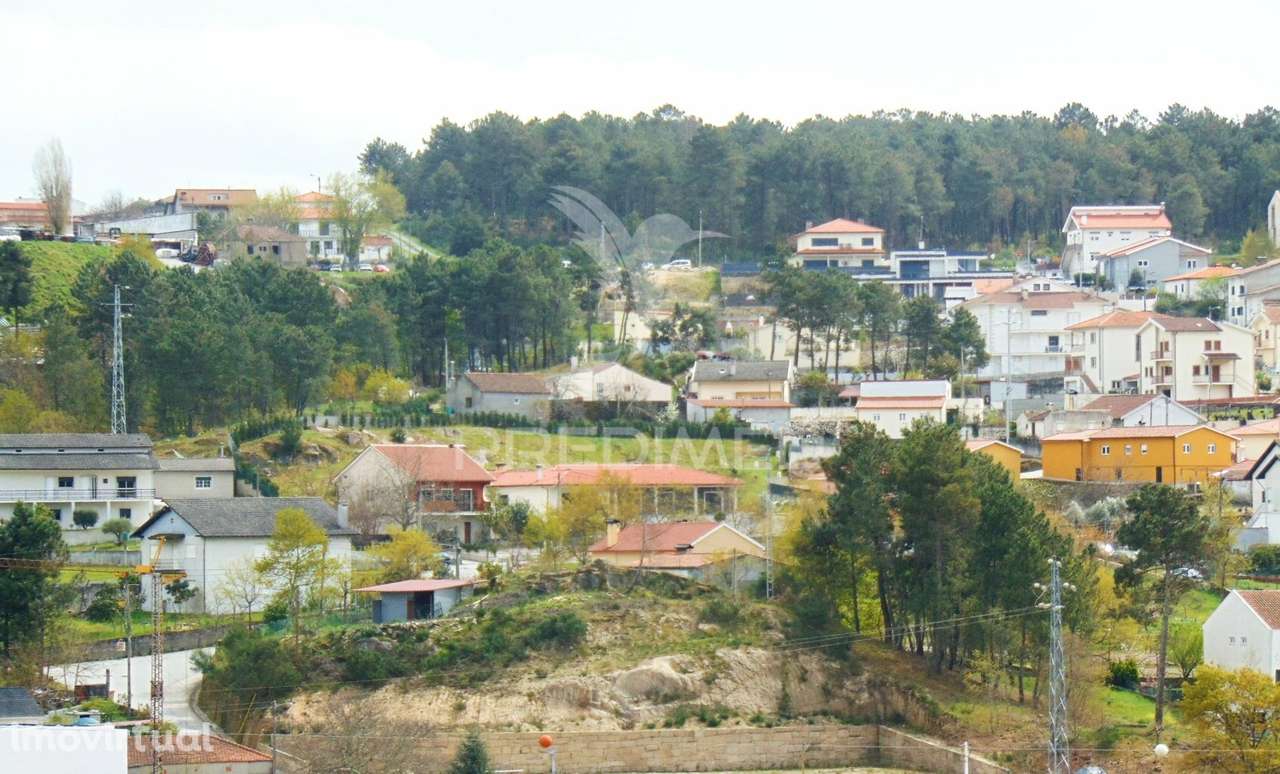 Moradia p/ recuperar c/ projecto aprovado - Grande imagem: 3/8