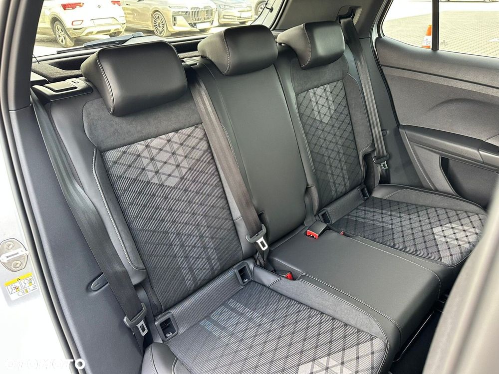 Volkswagen T-Cross 1.0 TSI R-Line Plus DSG - 17