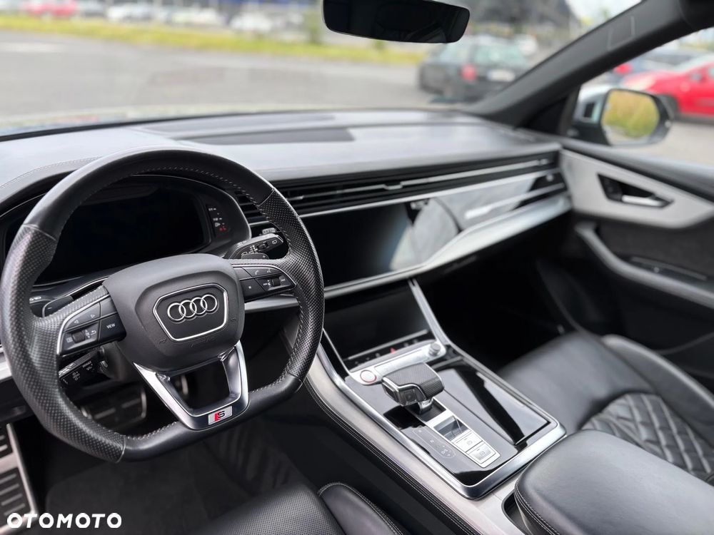Audi SQ8 - 19