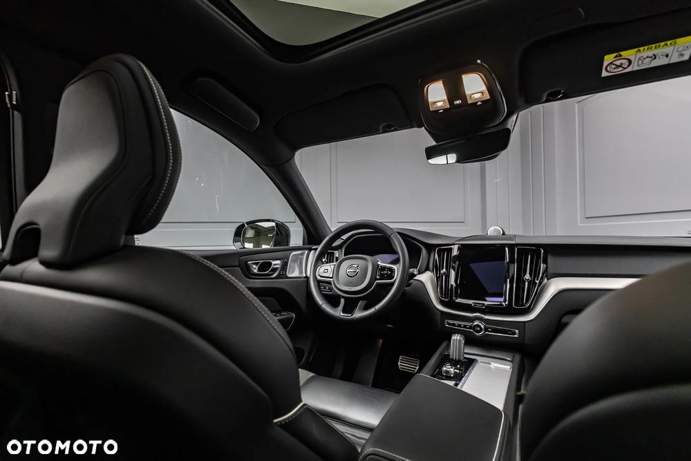 Volvo XC 60 T8 Plug-In Hybrid AWD R-Design - 31