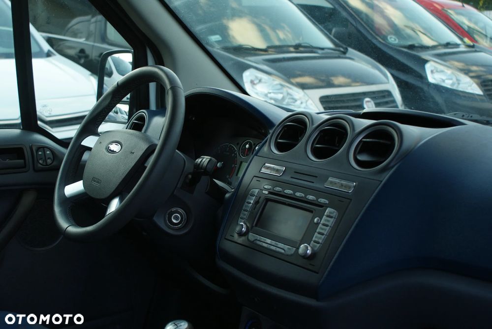 Ford Transit Connect - 12